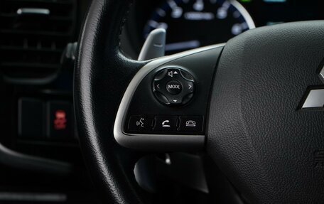 Mitsubishi Outlander III рестайлинг 3, 2014 год, 1 649 099 рублей, 15 фотография