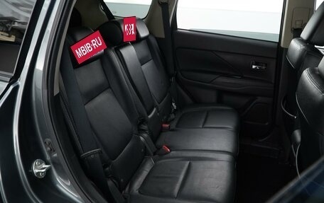 Mitsubishi Outlander III рестайлинг 3, 2014 год, 1 649 099 рублей, 6 фотография