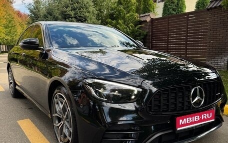 Mercedes-Benz E-Класс, 2020 год, 4 550 000 рублей, 1 фотография