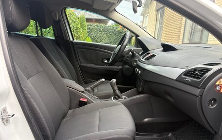Renault Megane III рестайлинг, 2011 год, 499 000 рублей, 33 фотография