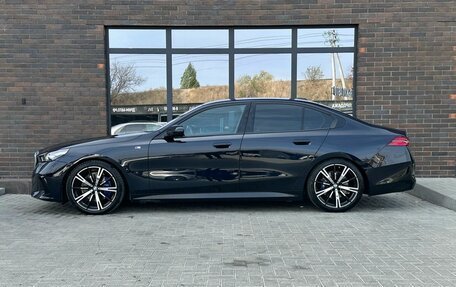 BMW 5 серия, 2024 год, 7 790 000 рублей, 2 фотография