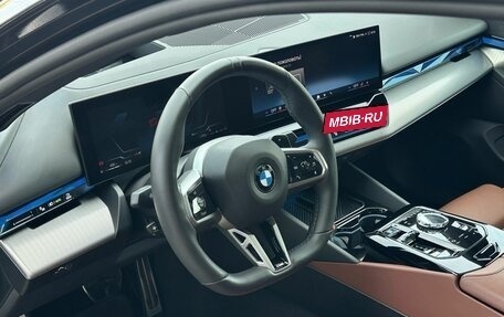 BMW 5 серия, 2024 год, 7 790 000 рублей, 12 фотография