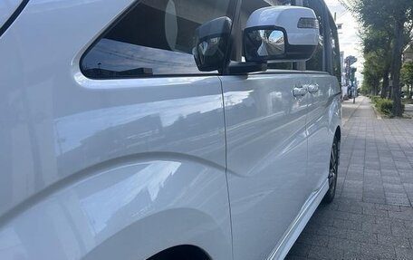 Honda Stepwgn IV рестайлинг, 2022 год, 2 030 000 рублей, 12 фотография
