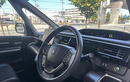 Honda Stepwgn IV рестайлинг, 2022 год, 2 030 000 рублей, 13 фотография