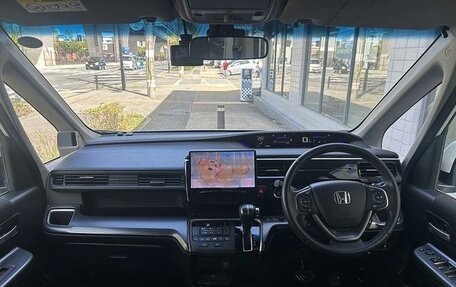 Honda Stepwgn IV рестайлинг, 2022 год, 2 030 000 рублей, 22 фотография