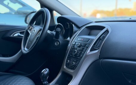 Opel Astra J, 2011 год, 555 000 рублей, 14 фотография