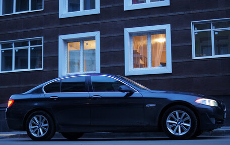 BMW 5 серия, 2010 год, 1 100 000 рублей, 3 фотография