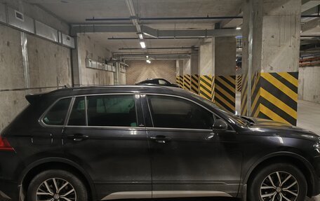 Volkswagen Tiguan II, 2019 год, 2 850 000 рублей, 20 фотография