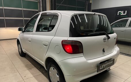 Toyota Vitz, 2000 год, 400 000 рублей, 4 фотография