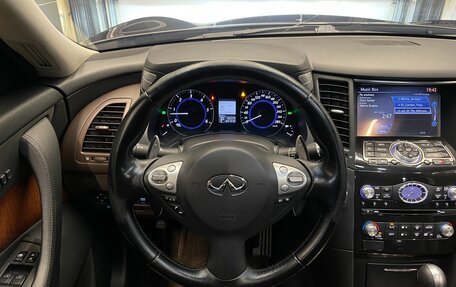 Infiniti QX70, 2013 год, 1 700 000 рублей, 15 фотография
