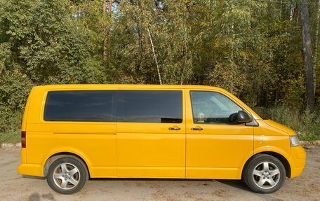Volkswagen Transporter T5 рестайлинг, 2005 год, 1 100 000 рублей, 2 фотография