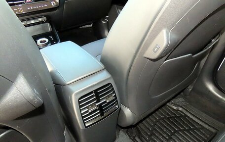 KIA Niro, 2023 год, 1 990 000 рублей, 7 фотография