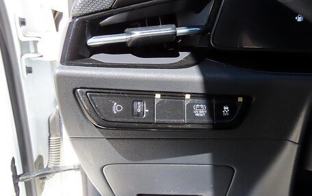 KIA Niro, 2023 год, 1 990 000 рублей, 11 фотография
