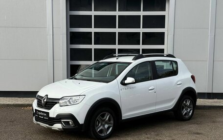 Renault Sandero II рестайлинг, 2020 год, 1 200 000 рублей, 1 фотография