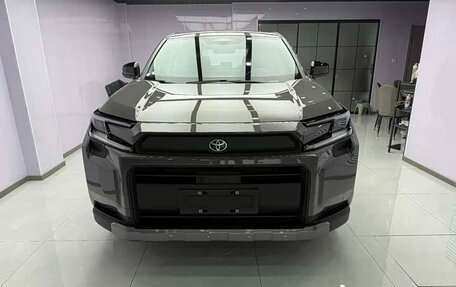 Toyota RAV4, 2026 год, 4 650 000 рублей, 2 фотография