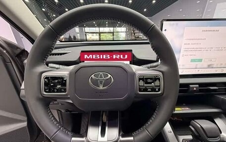 Toyota RAV4, 2026 год, 4 650 000 рублей, 10 фотография
