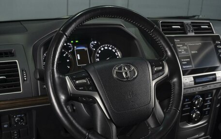 Toyota Land Cruiser Prado 150 рестайлинг, 2021 год, 7 450 000 рублей, 15 фотография