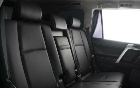 Toyota Land Cruiser Prado 150 рестайлинг, 2021 год, 7 450 000 рублей, 10 фотография