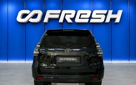 Toyota Land Cruiser Prado 150 рестайлинг, 2021 год, 7 450 000 рублей, 4 фотография