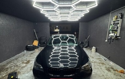 BMW 5 серия, 2004 год, 900 000 рублей, 1 фотография