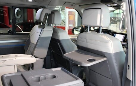 Volkswagen Multivan, 2023 год, 5 320 000 рублей, 12 фотография