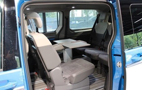 Volkswagen Multivan, 2023 год, 5 320 000 рублей, 13 фотография
