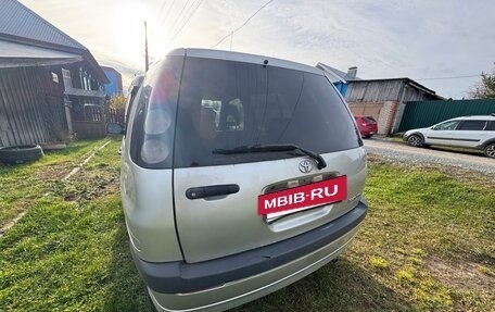 Toyota Raum I, 2000 год, 250 000 рублей, 12 фотография