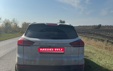 Geely Atlas, 2023 год, 2 180 000 рублей, 3 фотография