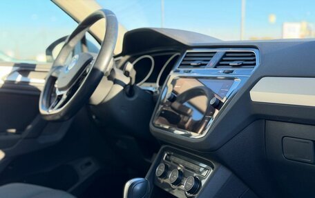 Volkswagen Tiguan II, 2020 год, 2 840 000 рублей, 13 фотография