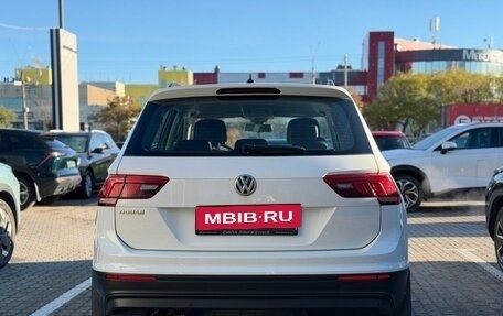 Volkswagen Tiguan II, 2020 год, 2 840 000 рублей, 7 фотография