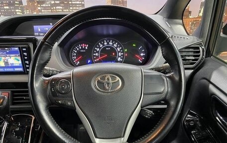 Toyota Noah III, 2021 год, 2 117 009 рублей, 13 фотография