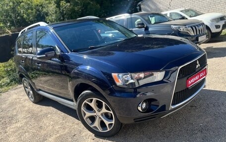 Mitsubishi Outlander III рестайлинг 3, 2010 год, 980 000 рублей, 1 фотография