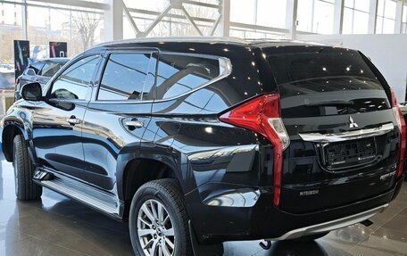 Mitsubishi Pajero Sport III рестайлинг, 2019 год, 3 199 000 рублей, 4 фотография