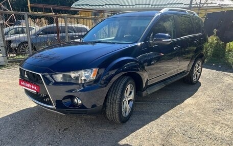 Mitsubishi Outlander III рестайлинг 3, 2010 год, 980 000 рублей, 3 фотография