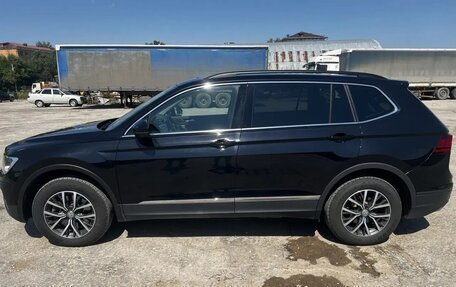 Volkswagen Tiguan II, 2020 год, 3 000 000 рублей, 3 фотография
