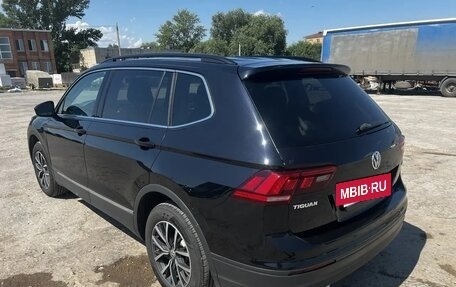 Volkswagen Tiguan II, 2020 год, 3 000 000 рублей, 4 фотография