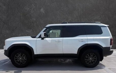 Toyota Land Cruiser Prado, 2024 год, 6 987 069 рублей, 3 фотография