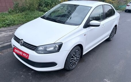 Volkswagen Polo VI (EU Market), 2013 год, 760 000 рублей, 2 фотография