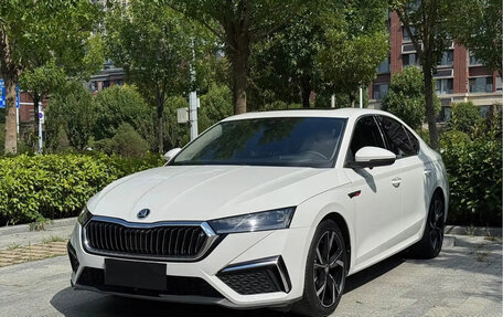 Skoda Octavia IV, 2022 год, 2 280 000 рублей, 1 фотография