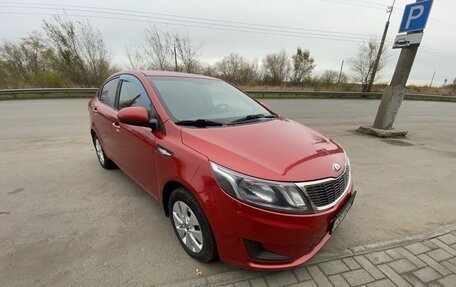 KIA Rio III рестайлинг, 2013 год, 648 000 рублей, 1 фотография