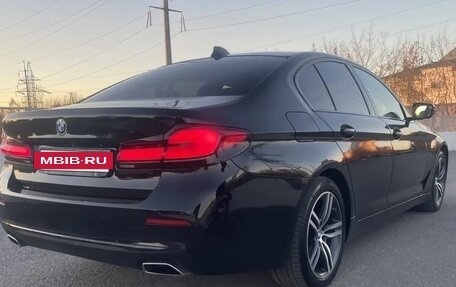 BMW 5 серия, 2022 год, 3 920 000 рублей, 3 фотография
