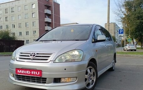Toyota Ipsum II, 2003 год, 810 000 рублей, 12 фотография