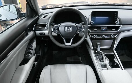 Honda Accord IX рестайлинг, 2019 год, 1 889 900 рублей, 8 фотография