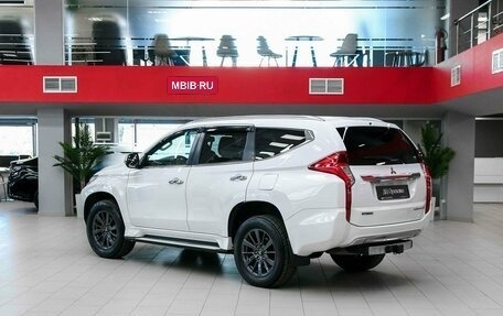 Mitsubishi Pajero Sport III рестайлинг, 2018 год, 2 750 000 рублей, 4 фотография