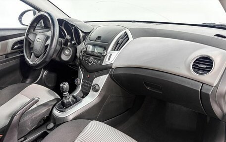 Chevrolet Cruze II, 2013 год, 520 700 рублей, 12 фотография