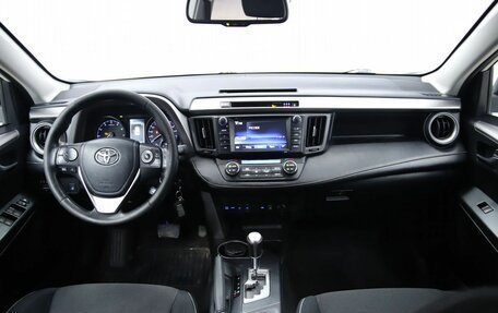 Toyota RAV4, 2017 год, 1 750 000 рублей, 15 фотография