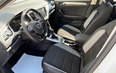 Volkswagen T-Roc I, 2022 год, 1 850 000 рублей, 13 фотография