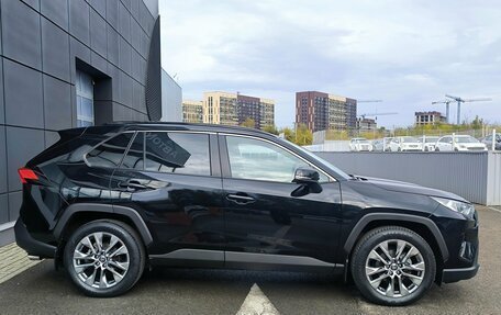 Toyota RAV4, 2021 год, 3 250 000 рублей, 7 фотография