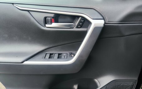 Toyota RAV4, 2021 год, 3 250 000 рублей, 18 фотография