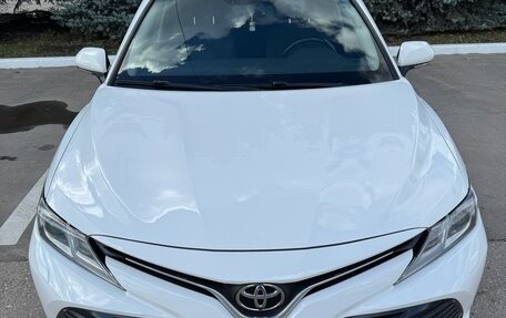 Toyota Camry, 2018 год, 2 650 000 рублей, 4 фотография